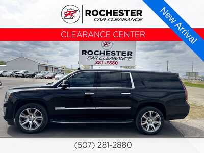 2016 Cadillac Escalade ESV, $16799. Photo 1