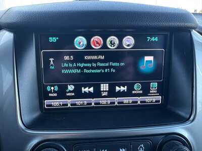 2018 Chevrolet Suburban, $19490. Photo 3