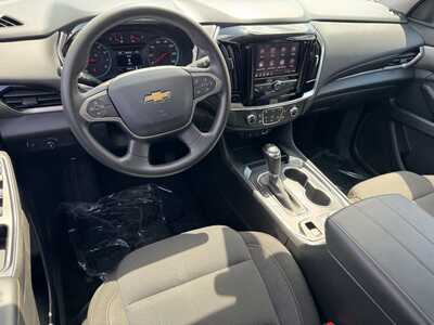 2020 Chevrolet Traverse, $18390. Photo 11