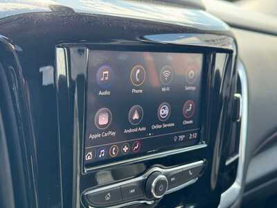 2020 Chevrolet Traverse, $18390. Photo 2