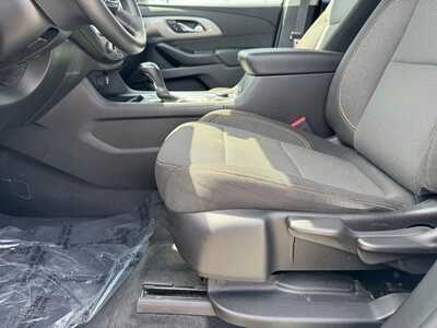 2020 Chevrolet Traverse, $18390. Photo 5