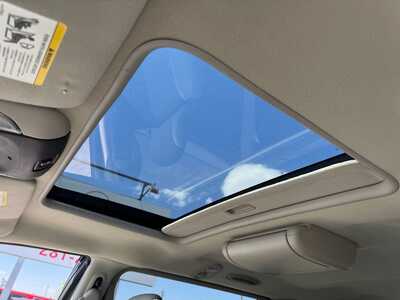 2007 Chrysler Town & Country, $3999. Photo 6
