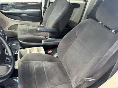 2013 Dodge Caravan, Grand, $10490. Photo 5