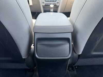 2017 Hyundai Elantra, $6490. Photo 7