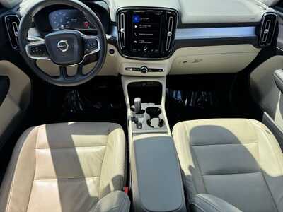 2019 Volvo XC40, $13990. Photo 11