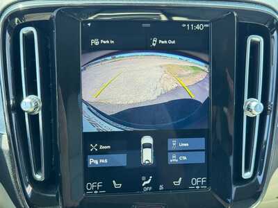 2019 Volvo XC40, $13990. Photo 4
