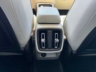 2019 Volvo XC40, $13990. Photo 9