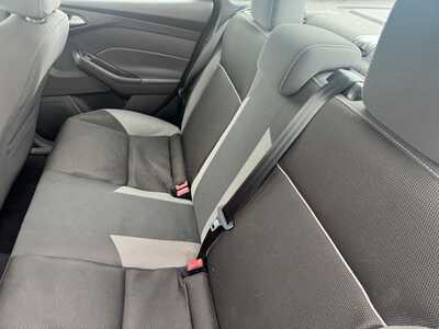 2014 Ford Focus, $5490. Photo 7
