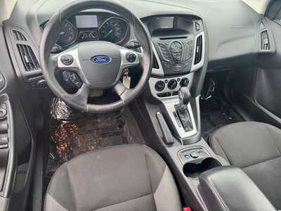 2014 Ford Focus, $5490. Photo 9