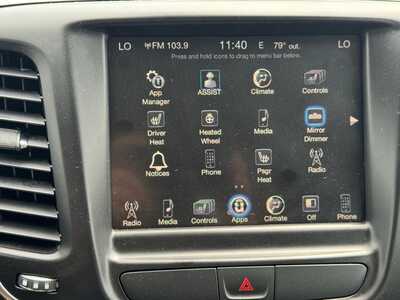 2017 Chrysler 200, $7500. Photo 3