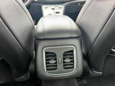 2017 Chrysler 200, $7500. Photo 8
