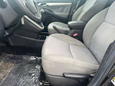 2010 Toyota Matrix, $8490. Photo 4