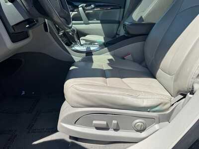 2017 Buick Enclave, $12840. Photo 5