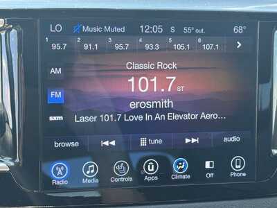 2017 Chrysler Pacifica, $10990. Photo 3