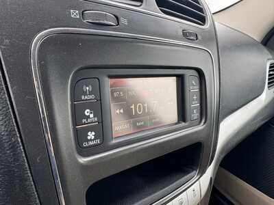 2017 Dodge Journey, $13490. Photo 2
