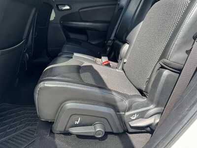 2020 Dodge Journey, $13490. Photo 8