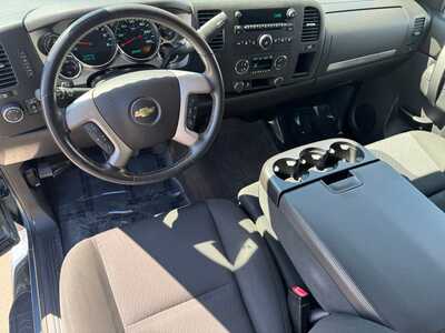 2013 Chevrolet Silverado 1500, $17999. Photo 10