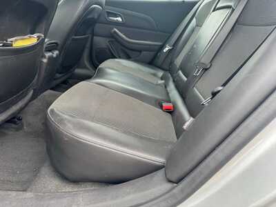 2013 Chevrolet Malibu, $9490. Photo 7