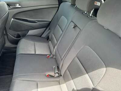2017 Hyundai Tucson, $11299. Photo 8