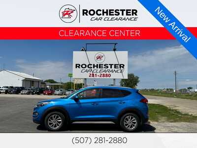2017 Hyundai Tucson, $11299. Photo 1