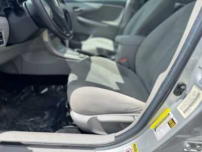 2012 Toyota Corolla, $8990. Photo 4
