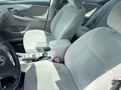 2012 Toyota Corolla, $8990. Photo 5