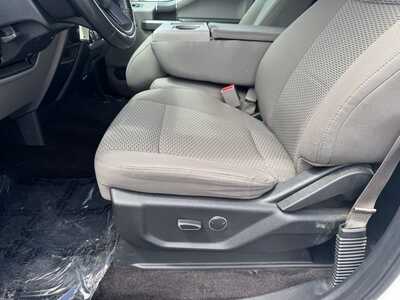 2016 Ford F150 Crew Cab, $16290. Photo 4