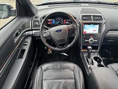 2017 Ford Explorer, $17740. Photo 11