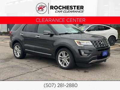 2017 Ford Explorer, $17740. Photo 1