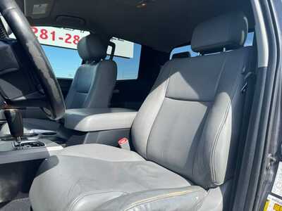 2013 Toyota Tundra, $11990. Photo 6