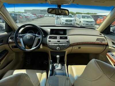 2008 Honda Accord, $5599. Photo 8