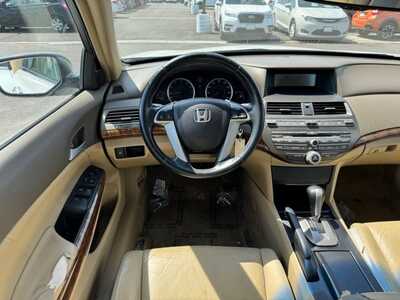 2008 Honda Accord, $5599. Photo 9