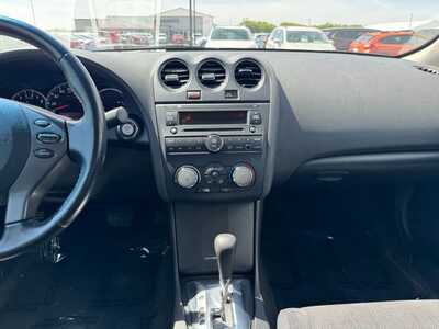 2012 Nissan Altima, $6990. Photo 2