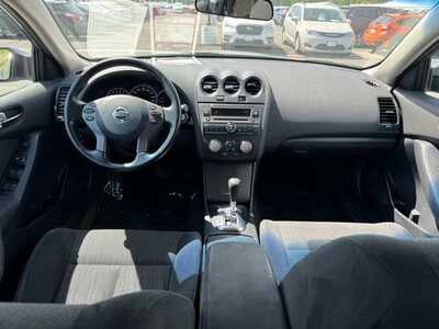 2012 Nissan Altima, $6990. Photo 8