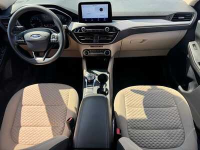 2020 Ford Escape, $16990. Photo 11