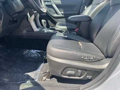 2014 Subaru Forester, $9849. Photo 5