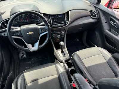 2018 Chevrolet Trax, $9349. Photo 11