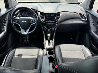 2018 Chevrolet Trax, $9349. Photo 9