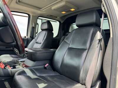 2008 Cadillac Escalade EXT, $11990. Photo 6