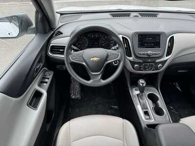 2019 Chevrolet Equinox, $14399. Photo 10