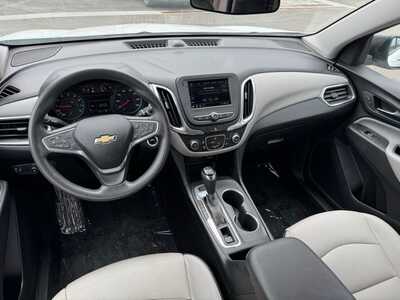 2019 Chevrolet Equinox, $14399. Photo 11