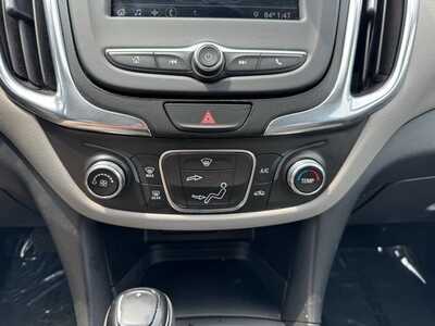 2019 Chevrolet Equinox, $14399. Photo 12
