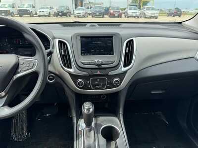 2019 Chevrolet Equinox, $14399. Photo 2
