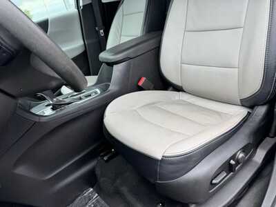 2019 Chevrolet Equinox, $14399. Photo 5