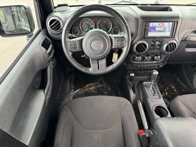 2015 Jeep Wrangler Unlimited, $15590. Photo 10