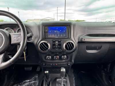 2015 Jeep Wrangler Unlimited, $15590. Photo 2