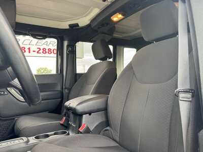 2015 Jeep Wrangler Unlimited, $15590. Photo 6