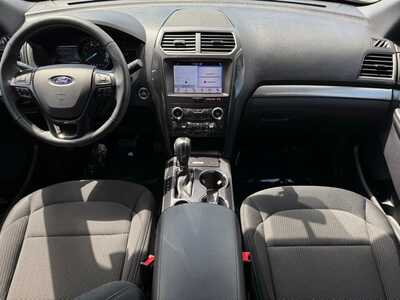 2019 Ford Explorer, $12690. Photo 7