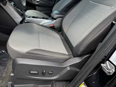 2014 Ford Escape, $6249. Photo 9