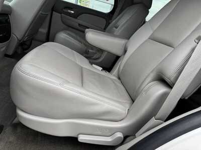 2013 Chevrolet Tahoe, $11990. Photo 11